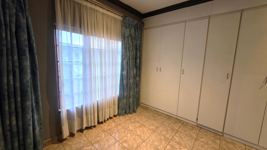 3 Bedroom Property for Sale in Meerhof North West